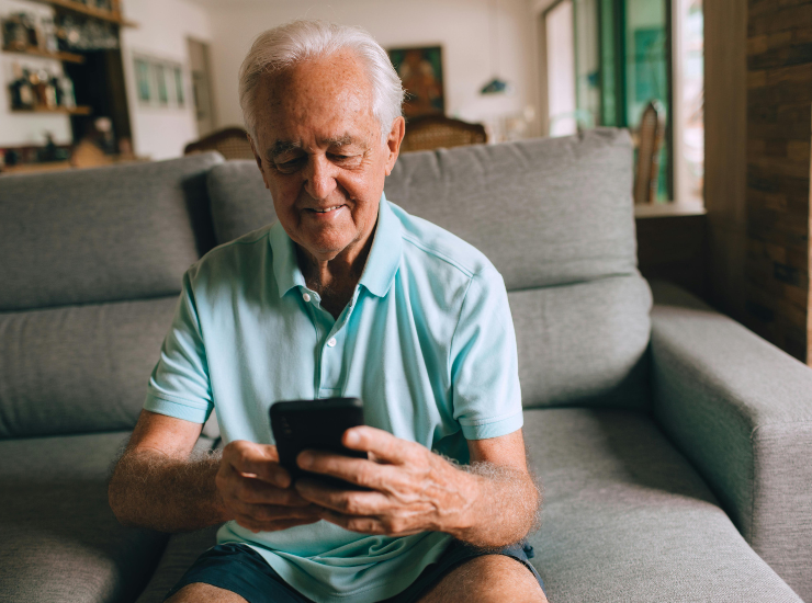 Digital Literacy for Seniors: Bridging the Generational Tech Gap